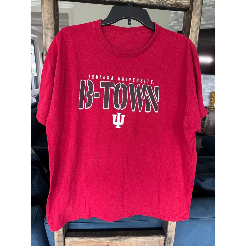 Indiana University IU B-Town Crimson Red Graphic T-Shirt Mens Hoosiers NCAA